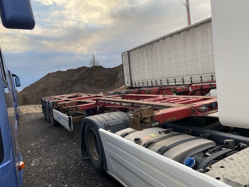 Semiremorca Krone SD, inmatriculat in Romania