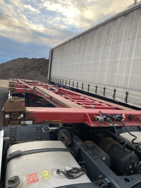 Semiremorca Krone SD, inmatriculat in Romania